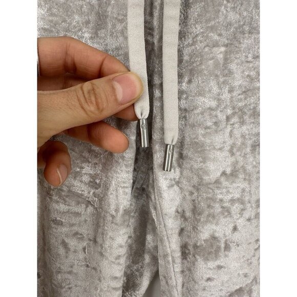 Lululemon Ready to Crush Joggers Chrome Womens  8 EUC - Picture 2 of 11